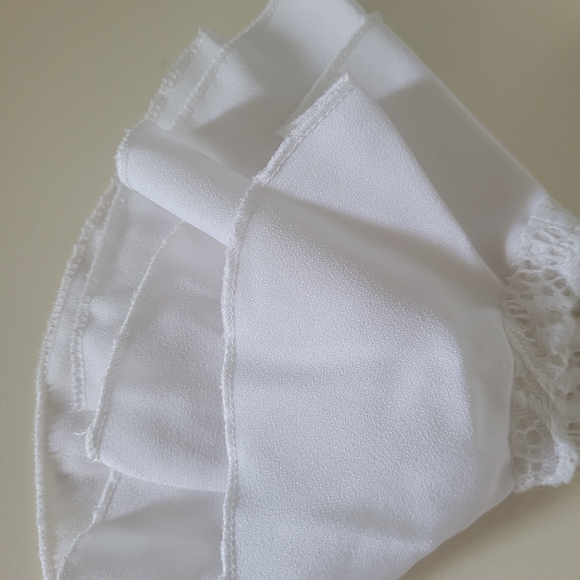 Kids size 10-12 top - Picture 2 of 4